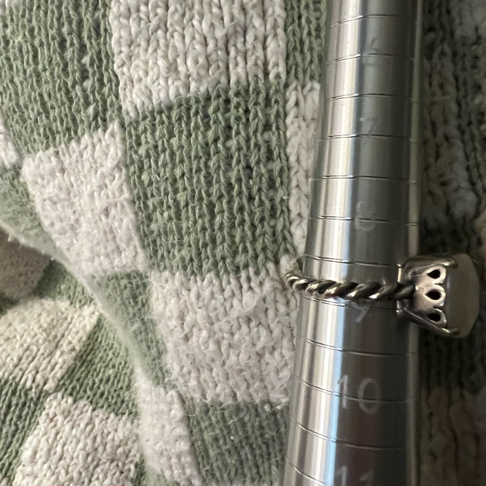 Mother of Pearl Square Pandora Ring - Picture 4 of 4